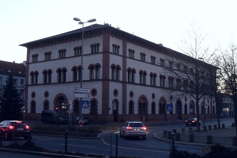 Fruchthalle image