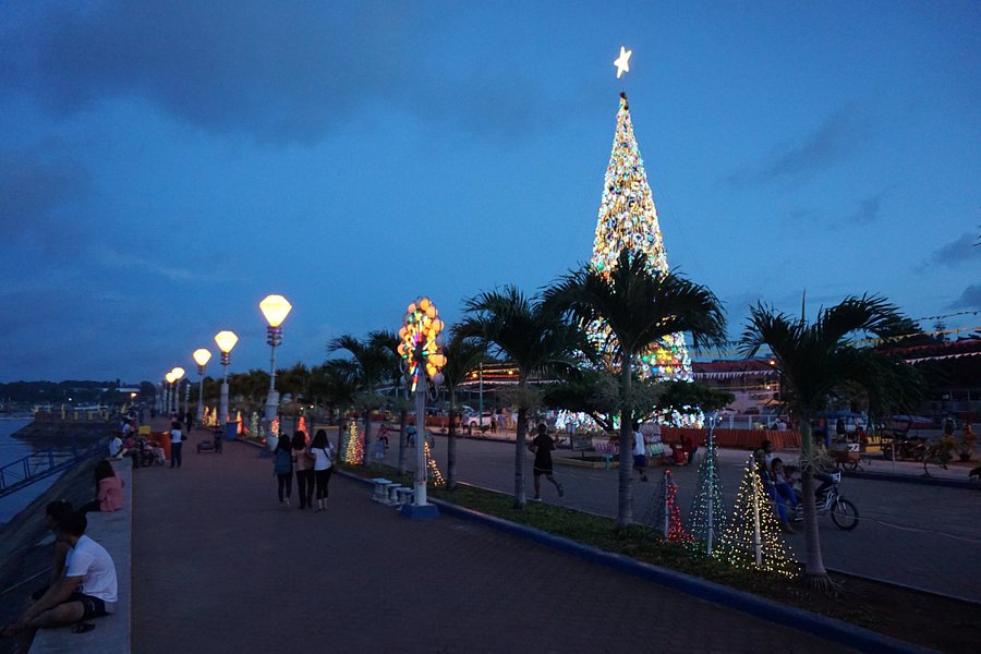Puerto Princesa City Baywalk Park image