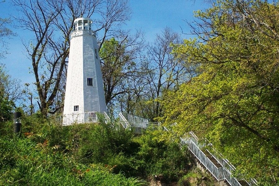 Mark Twain Memorial Lighthouse image
