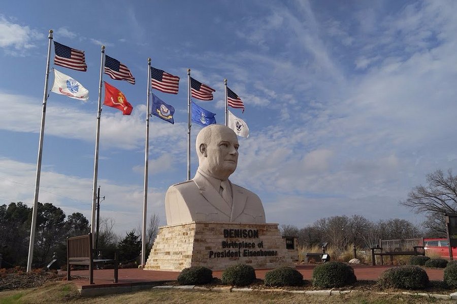 Eisenhower Veterans Monument image
