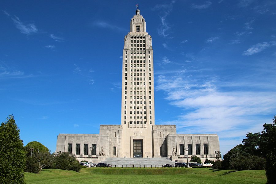 Louisiana State Capitol image