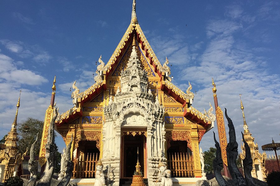 Wat Phra That Su Thon Mongkhon Khiri image