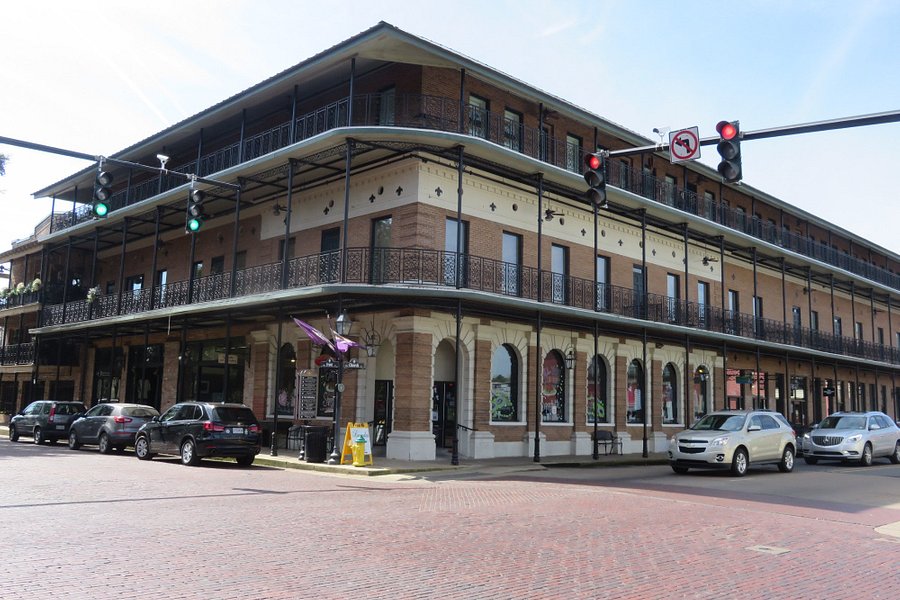 Historic District Shopping image