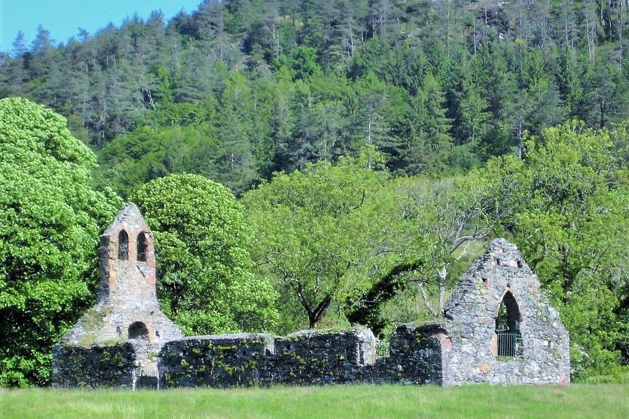 St Trinian's Church image