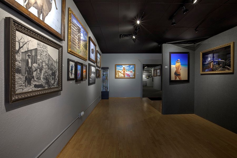The Aperture Gallery image