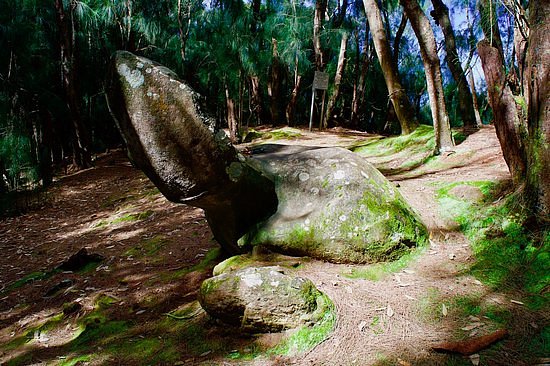 Phallic Rock (Ka Ule o Nanahoa) image