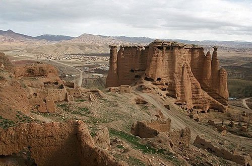 Behestan Castle image