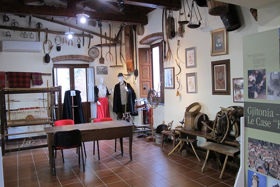 Museo Etonico Arbresh image