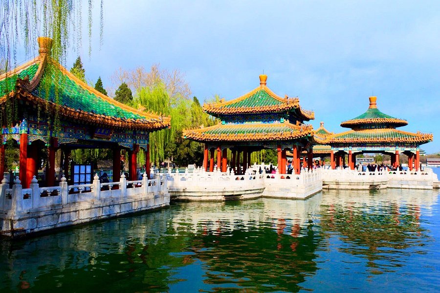 Beihai Park (Beihai Gongyuan) image