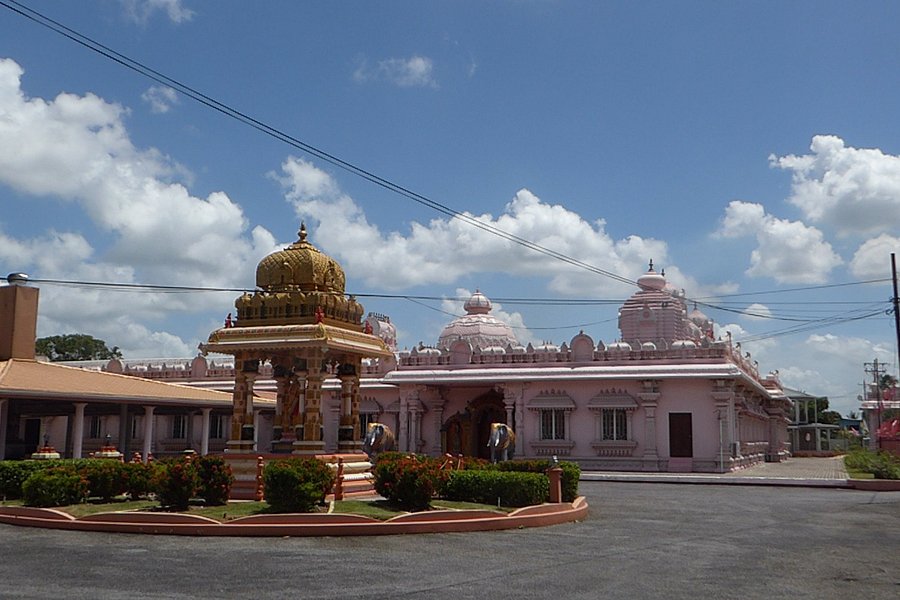 Dattatreya Temple and Hanuman Statue image