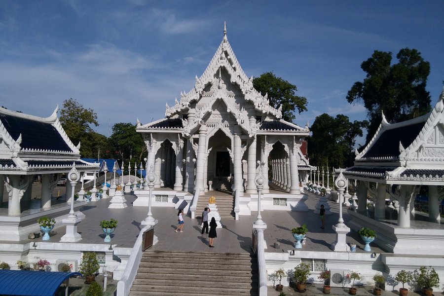 Wat Kaew Ko Wararam image
