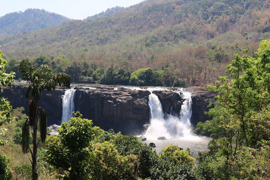 Vazhachal Falls image