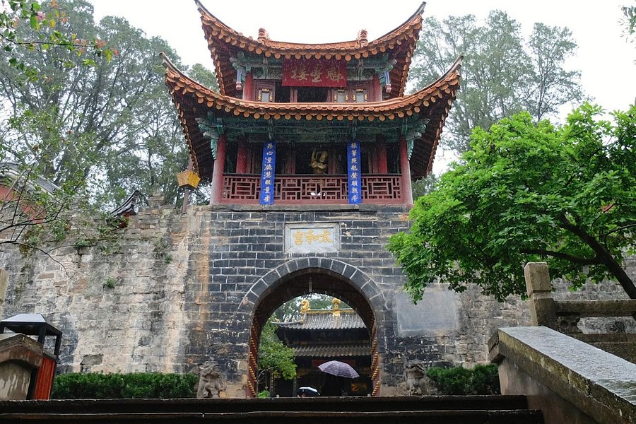 Kunming Golden Temple image
