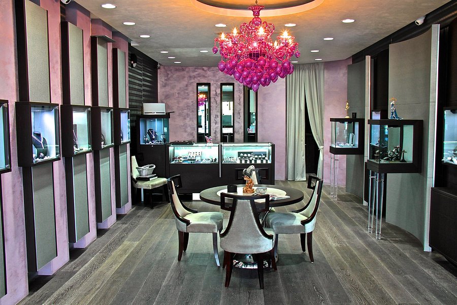 Ahead of Time Miami Watch & Jewelry Boutique image
