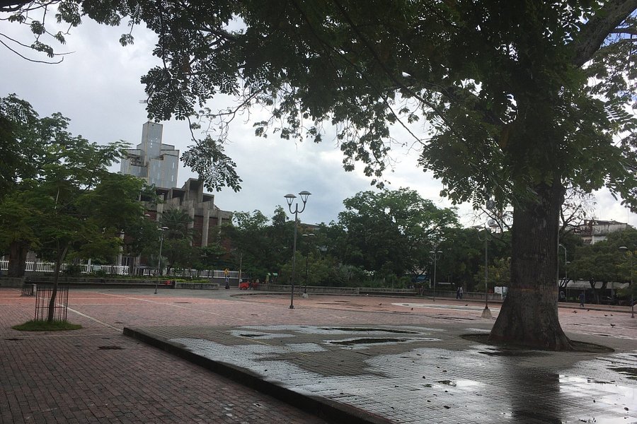 Plaza Principal de Girardot image