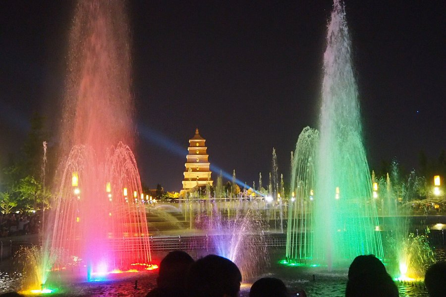 Dayan Pagoda Northern Square image