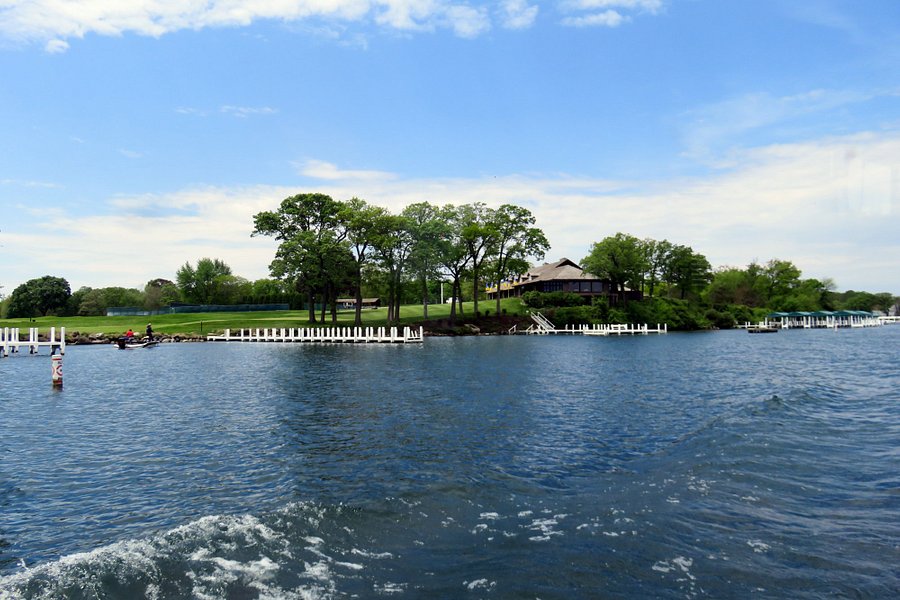 Geneva Lake image