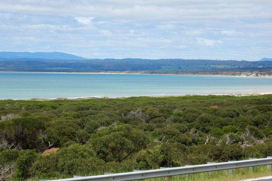Trethewies Lookout image
