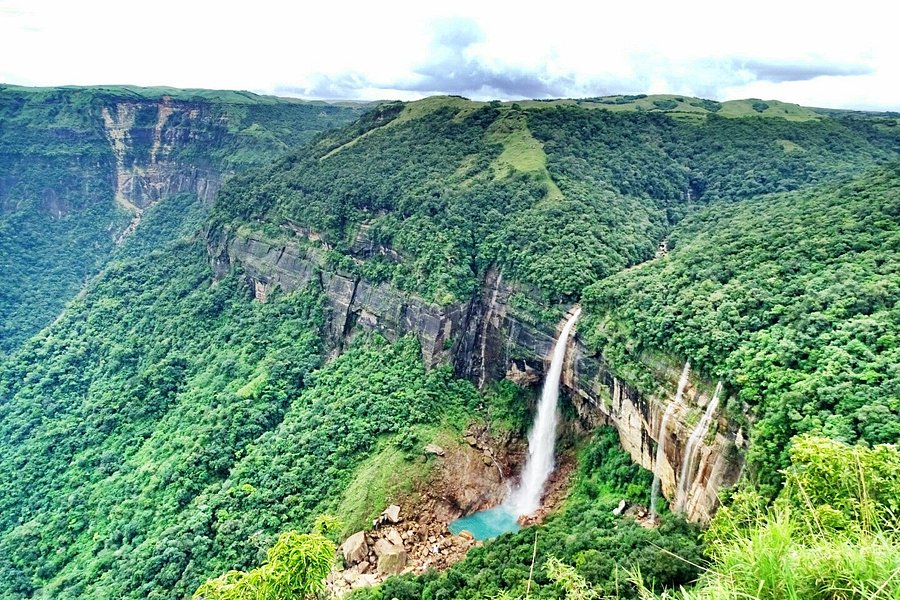 Nohkalikai Falls image