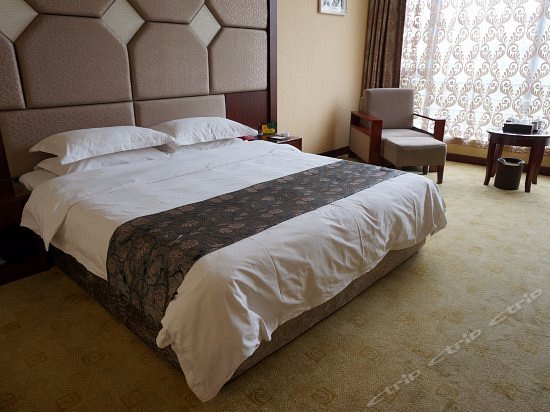 Things To Do in Mingzhu Business Hotel, Restaurants in Mingzhu Business Hotel