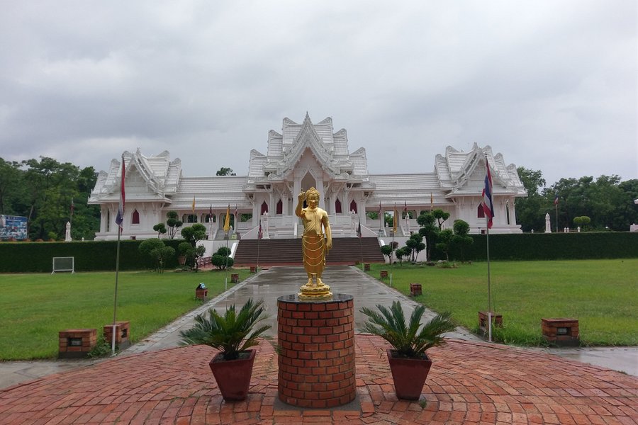 Royal Thai Monastery image