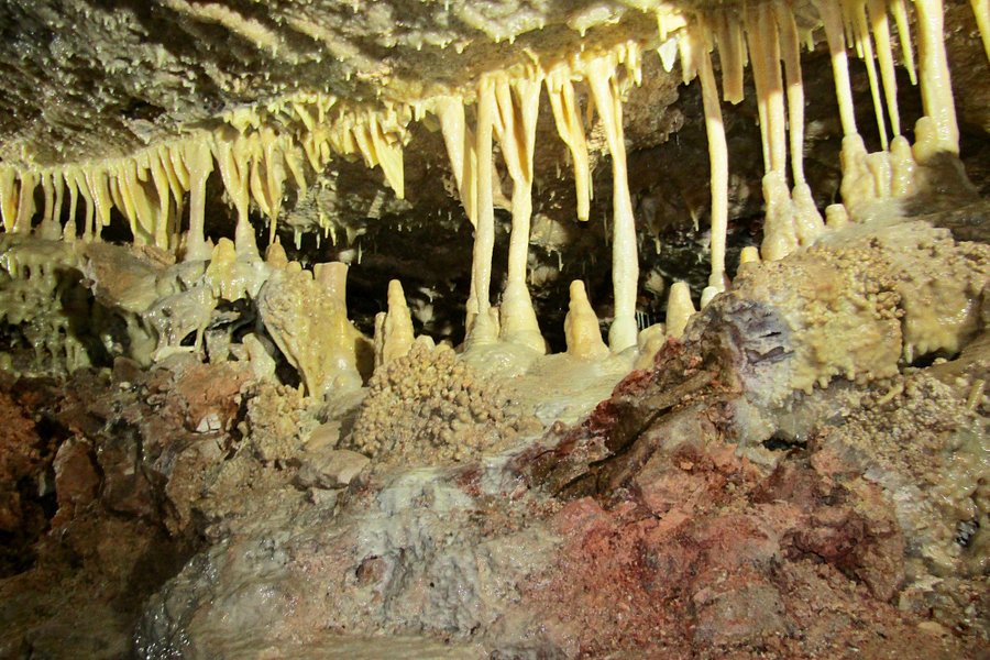 Wonderland Caves image