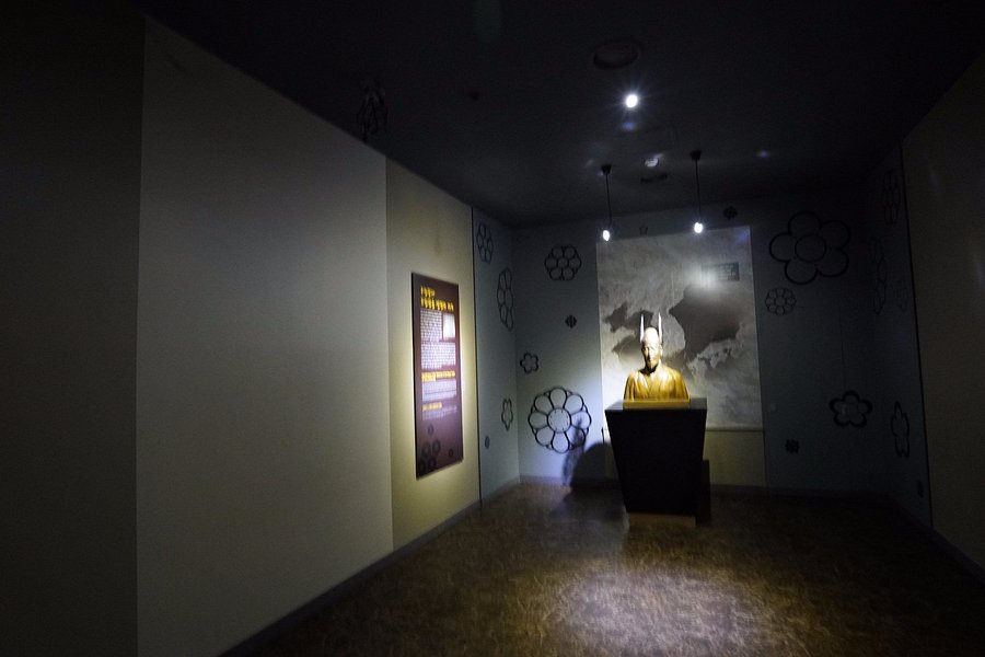 Muryeong Wangreung Exhibition Hall image