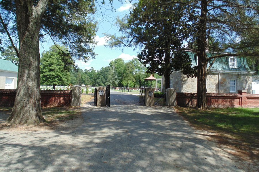 Poplar Grove National Cemetery image