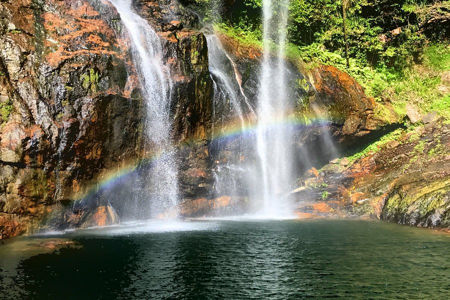 Cunca Rami Waterfall image