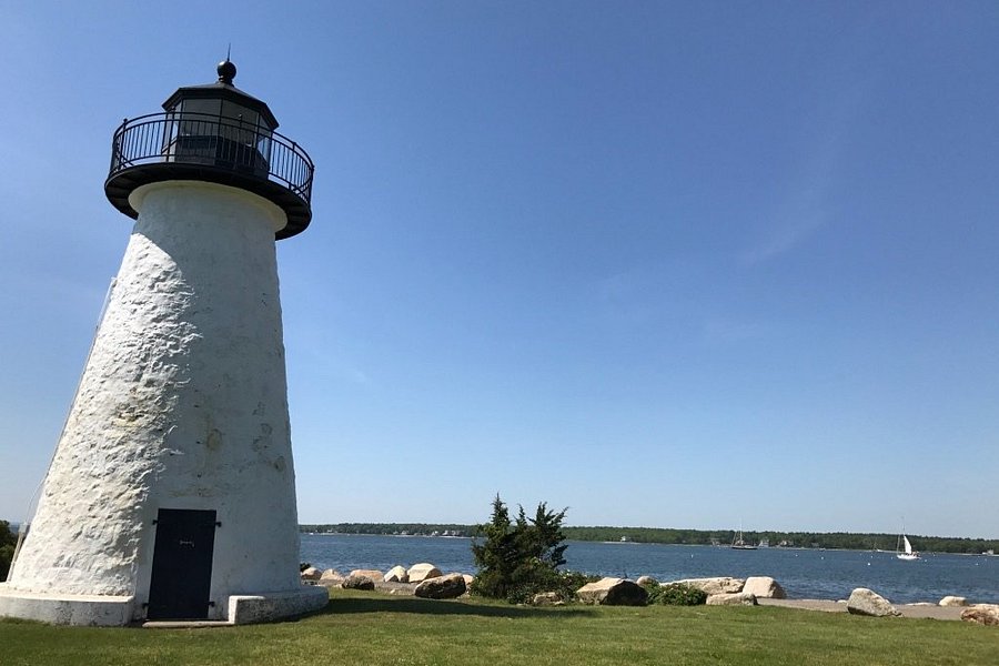 Ned's Point Lighthouse image