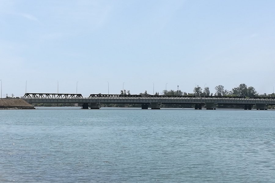 Kallady Bridge image