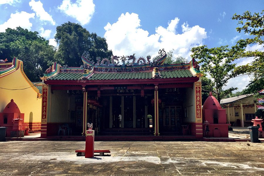 Banyan Tree Temple image
