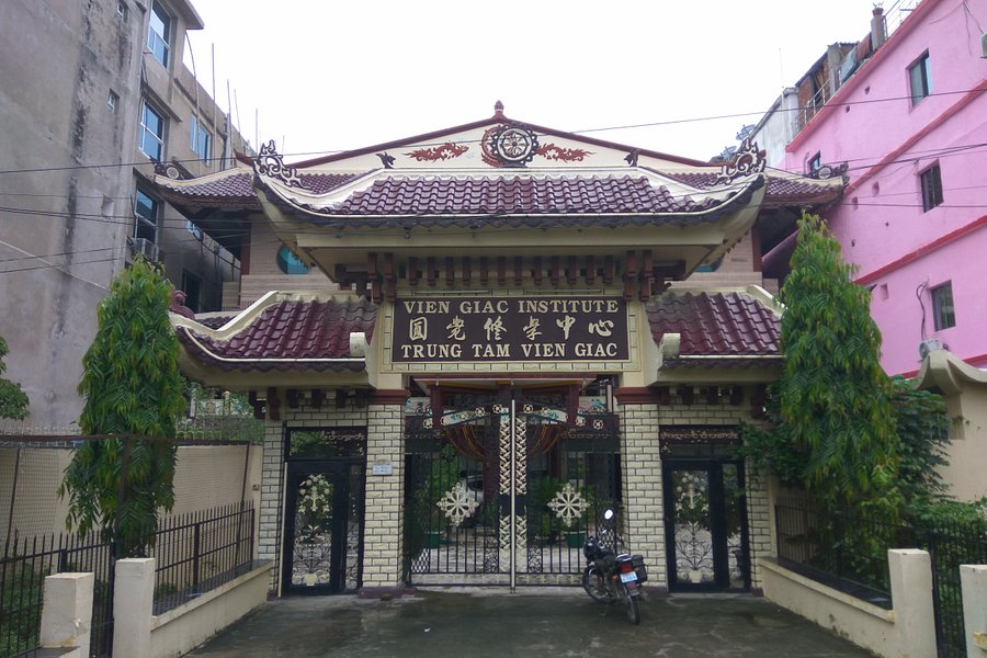 Vietnamese Temple image