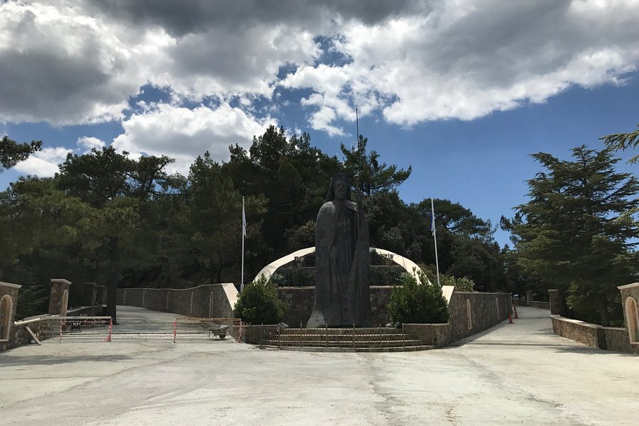 Monument to The First President of Cyprus Archbishop Makarios III image