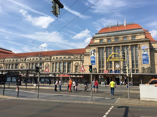 Hauptbahnhof Leipzig image
