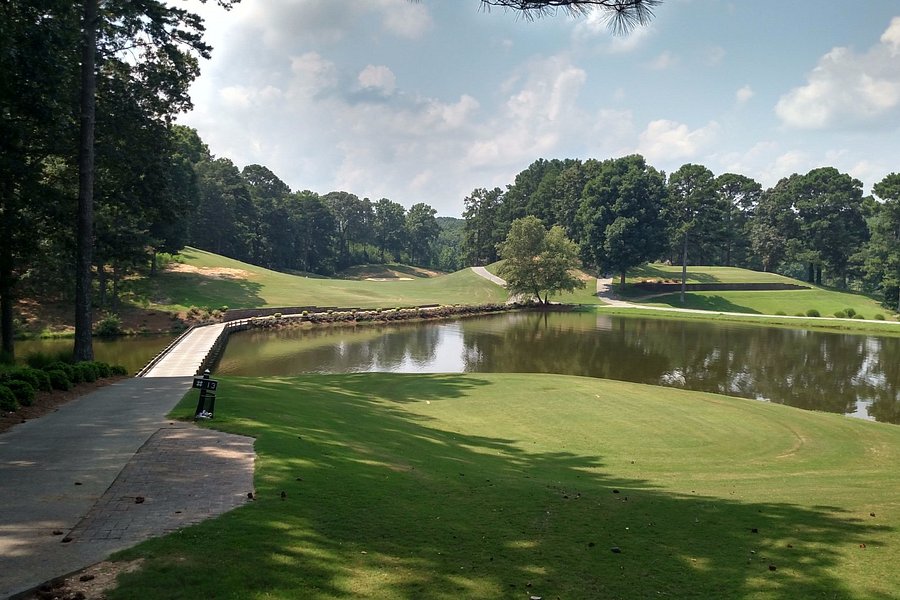 Woodland Hills Golf Club image