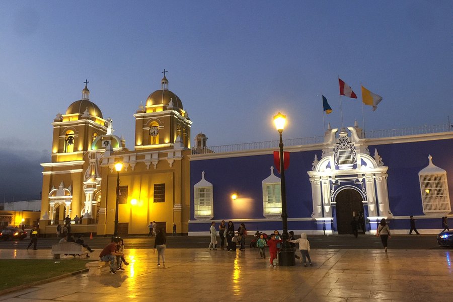 Plaza de Armas de Trujillo image