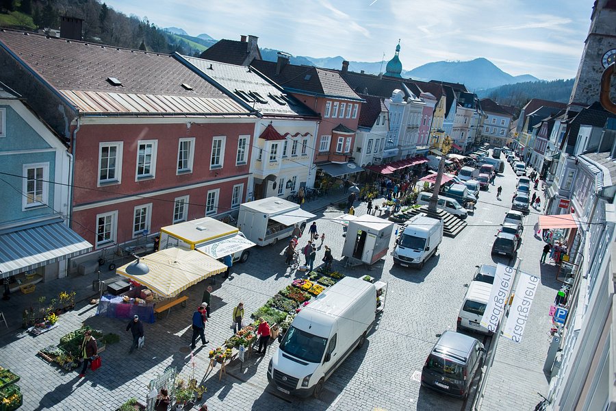 Bauernmarkt image