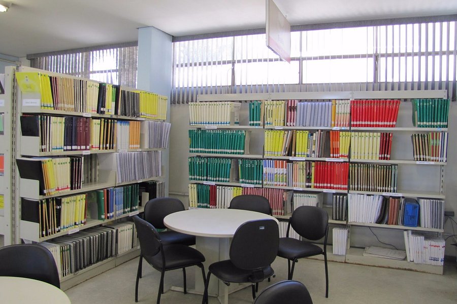 Biblioteca Municipal Monteiro Lobato image
