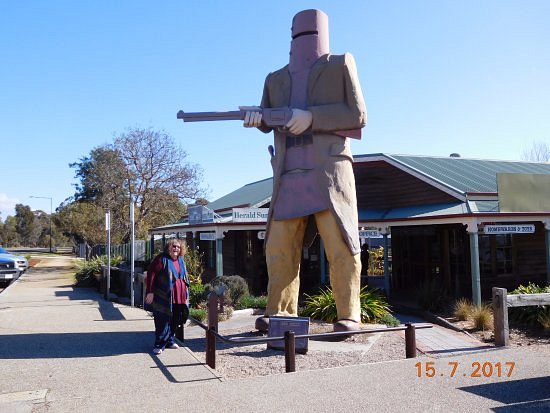 The Big Ned Kelly Statue image