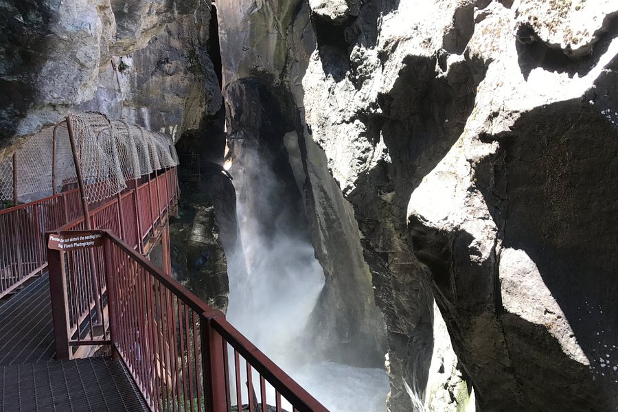 Box Canyon Waterfall & Park image