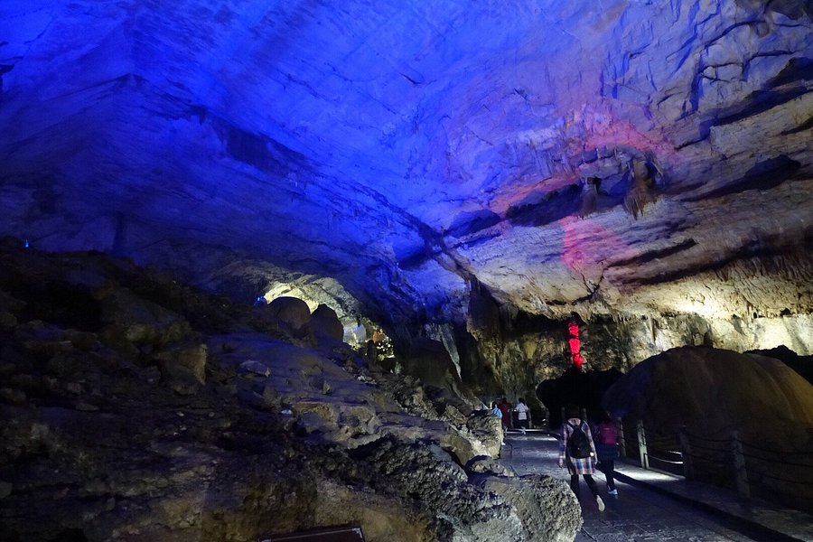 Zhijin Cave of Guizhou image