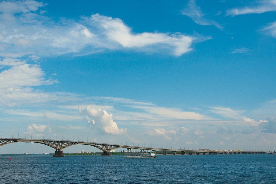 Highway Bridge Saratov - Engels image