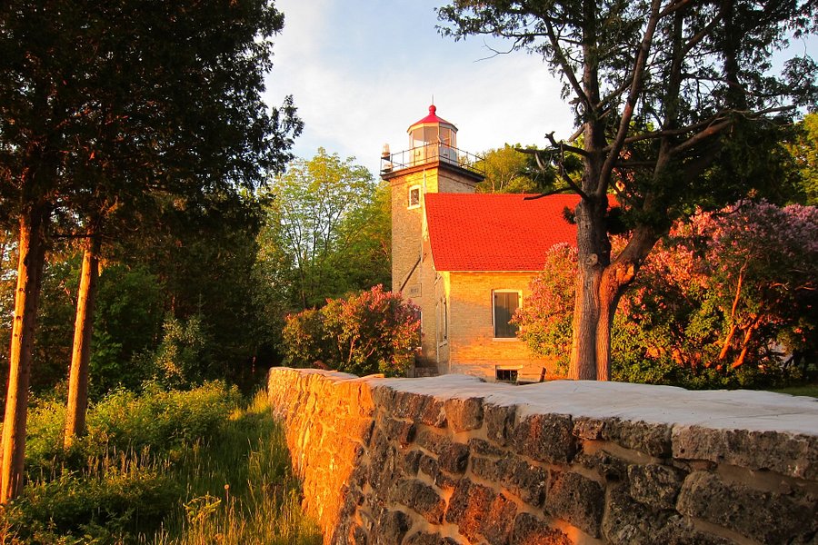 Eagle Bluff Lighthouse image