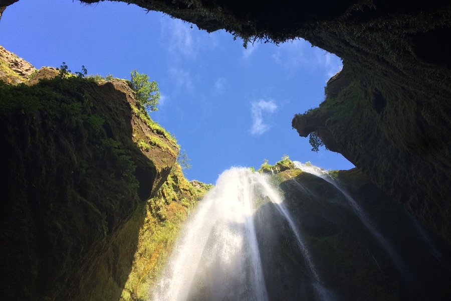 Gljufrabui Waterfalls image