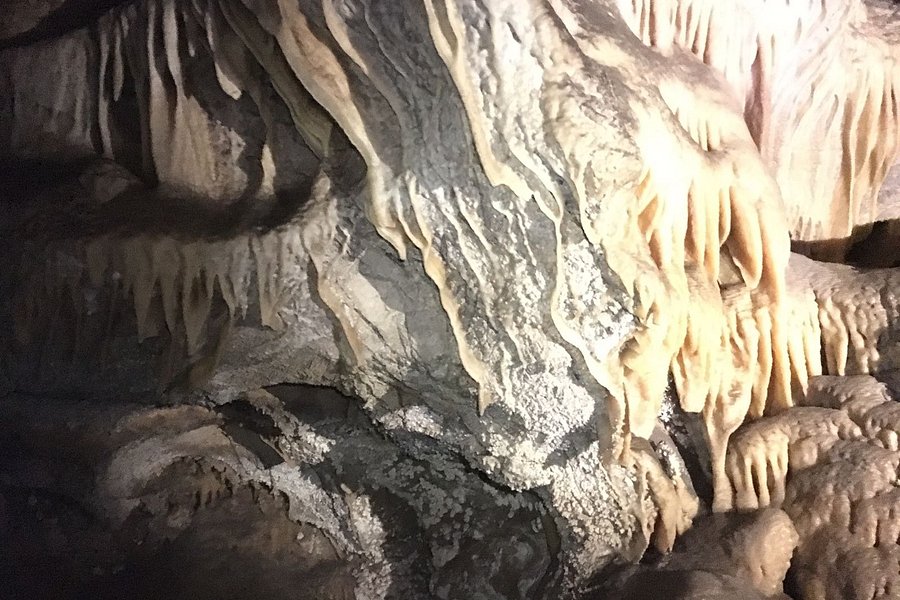 Caverna de Las Brujas image