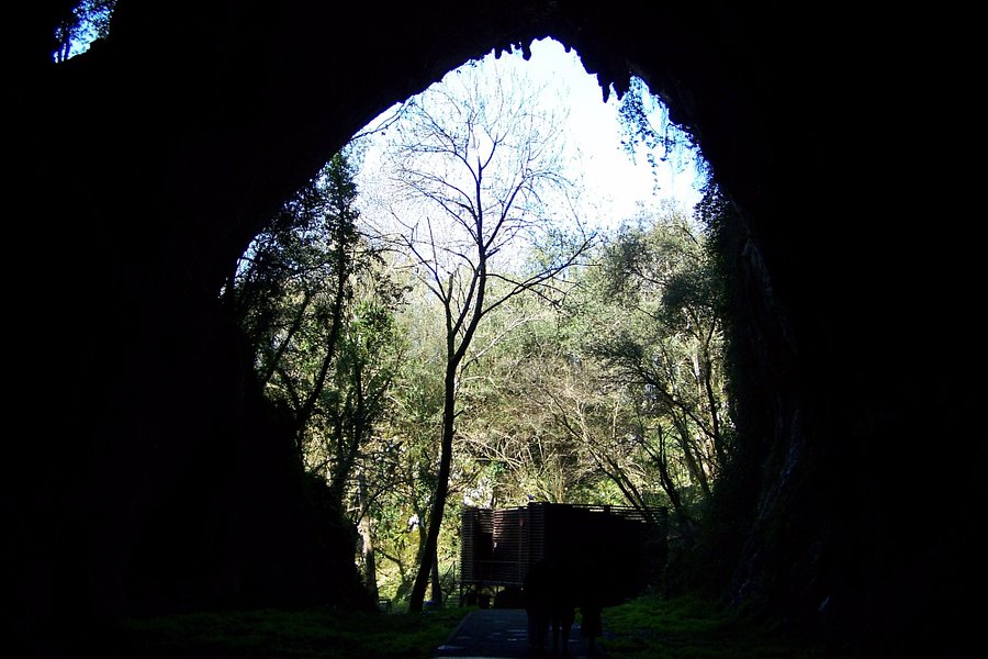 Cueva Cullalvera image