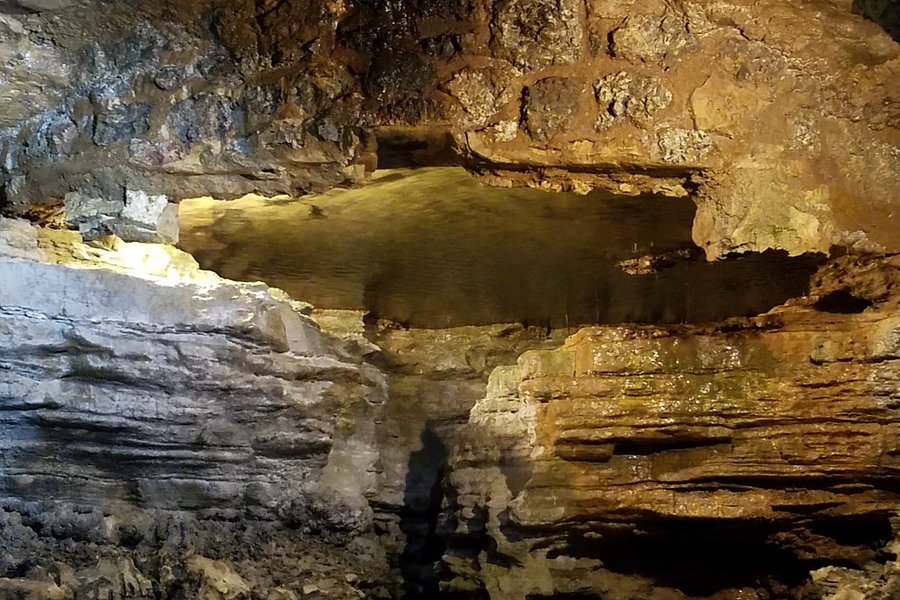 Stark Caverns image