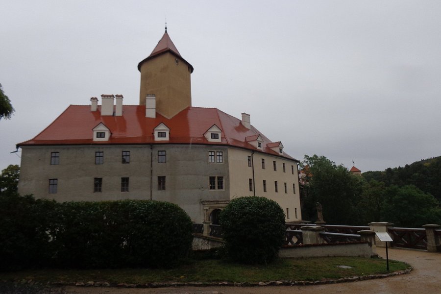 State Castle Veverí image