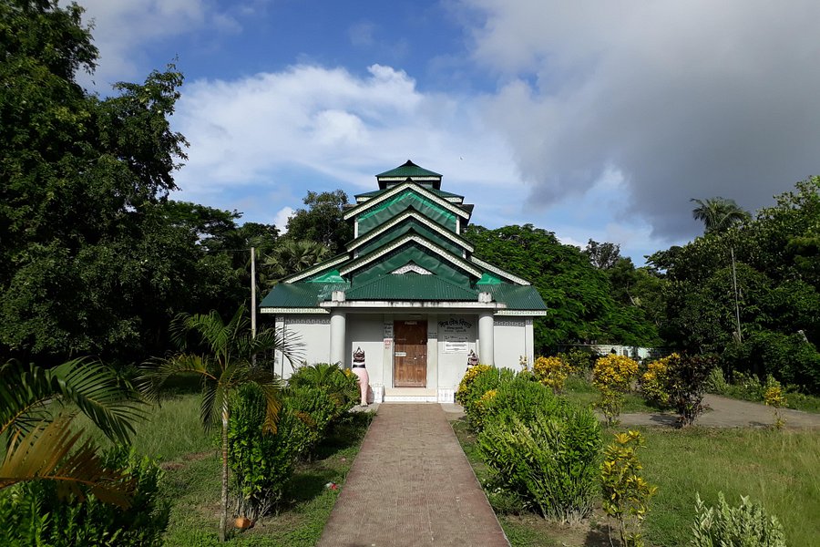 Kuakata Buddhist Temple image